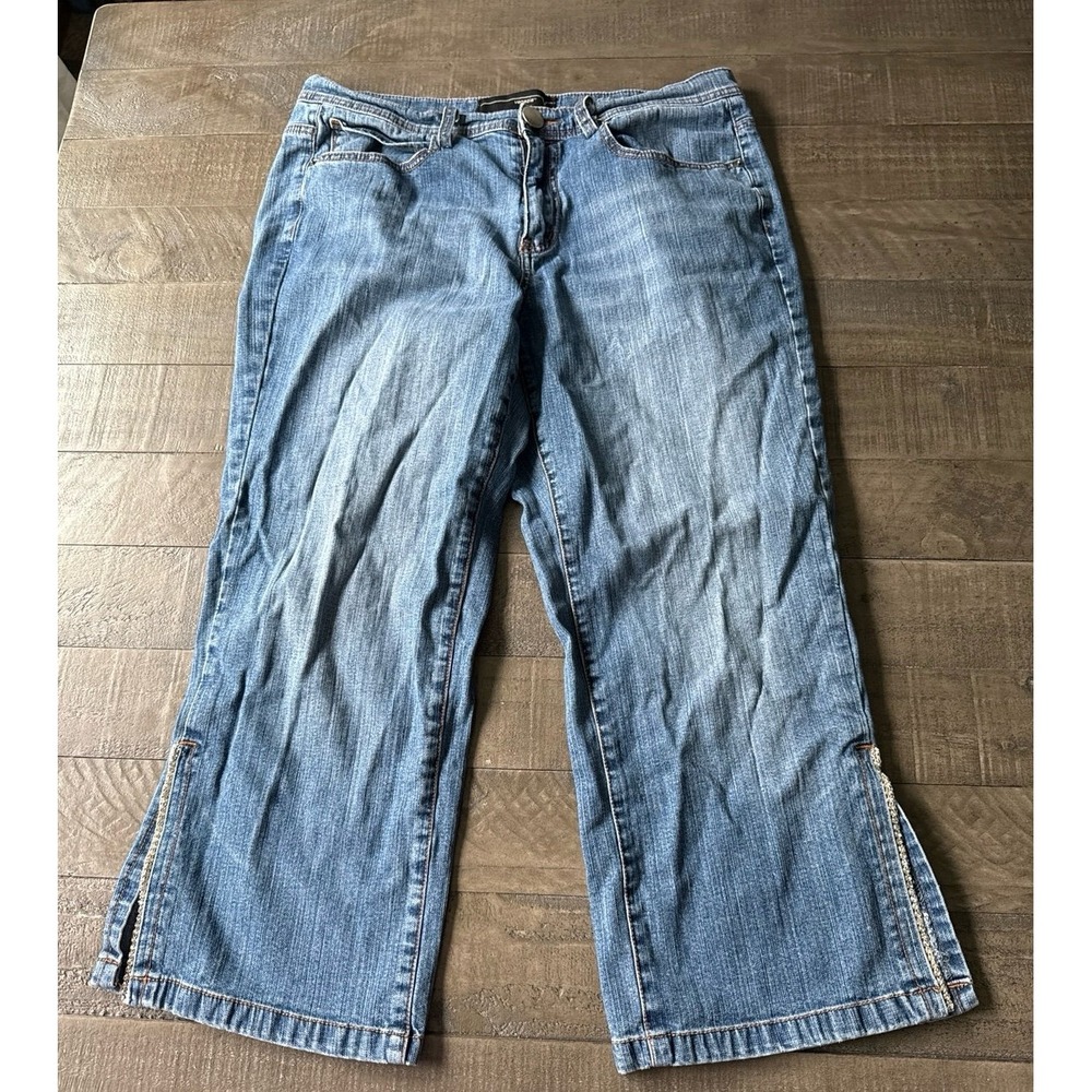 Venezia Women's Jean Capris w/ rhinestone Size 14